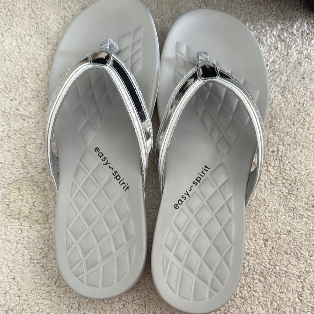Easy Spirit Metallic Silver Sandals